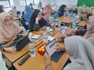 GURU SANG NAVIGATOR DI ARUS ZAMAN